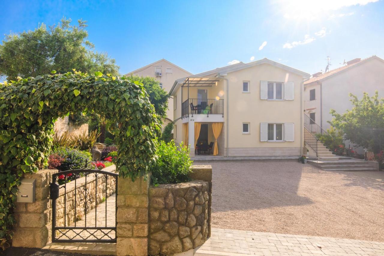 Apartman Ivona U Prizemlju Malinska Dış mekan fotoğraf