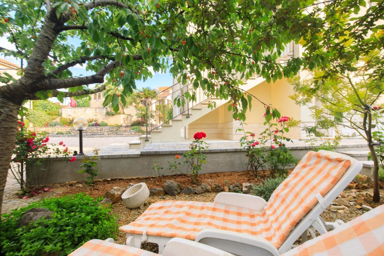 Apartman Ivona U Prizemlju Malinska Dış mekan fotoğraf