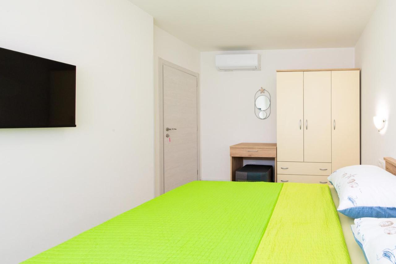 Apartman Ivona U Prizemlju Malinska Dış mekan fotoğraf